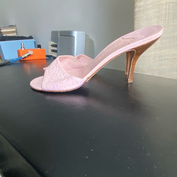 Chanel Pink Women's Slides Sandals mules slip ons low heels leather 39 8.5 pumps - Picture 6 of 8